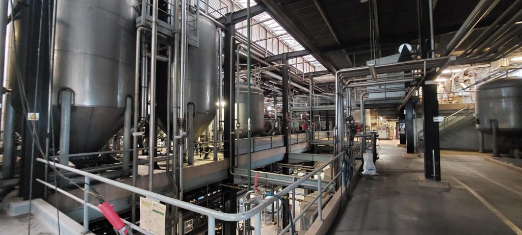 interior de una planta industrial